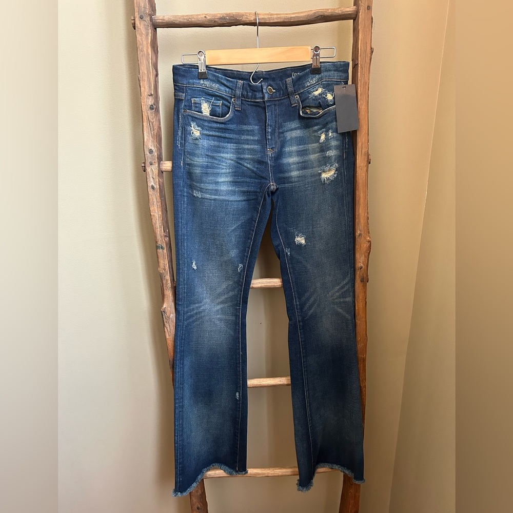 BlankNYC Dare Flare Jeans Size 28